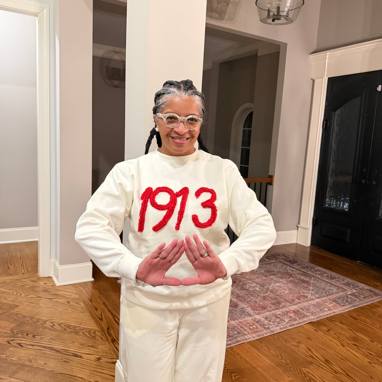 1913 Embroidered Sweatshirt