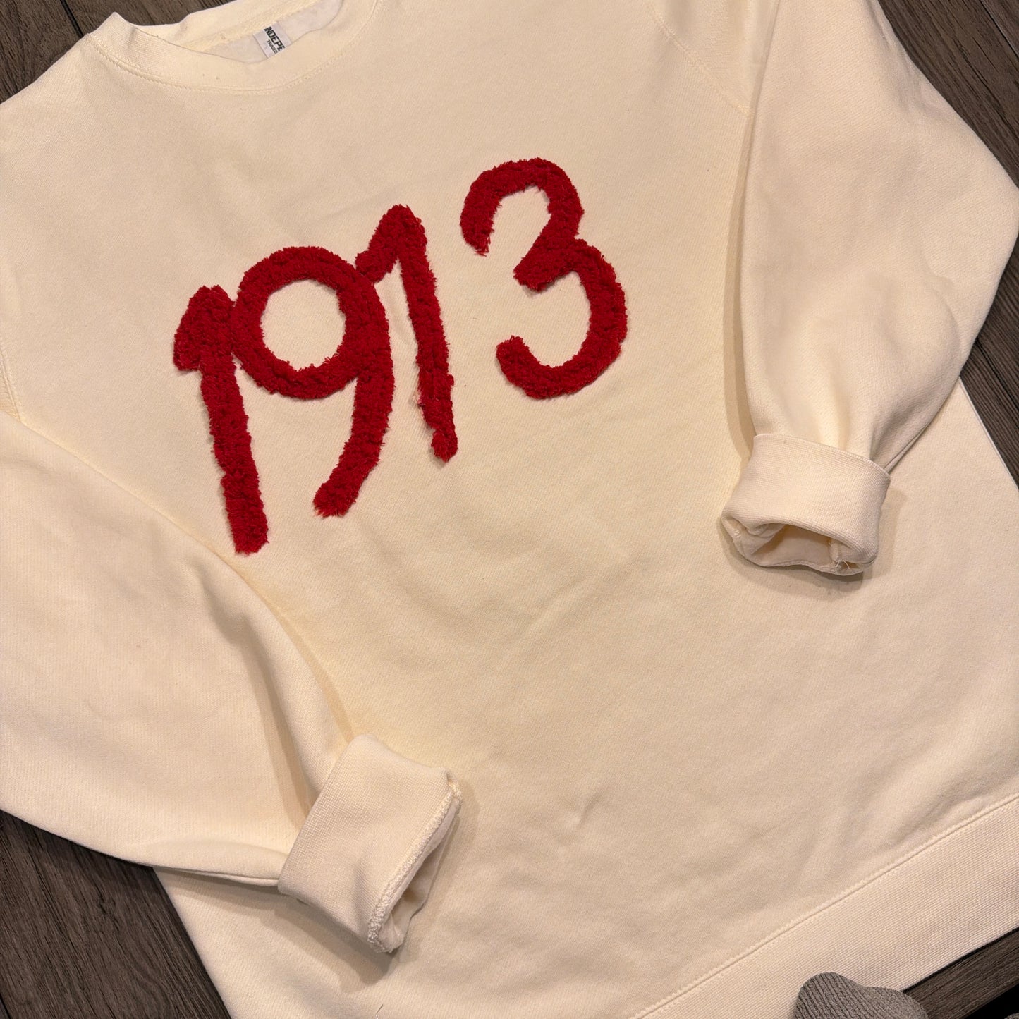 1913 Embroidered Sweatshirt
